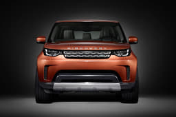 2017 Land Rover Discovery photo gallery